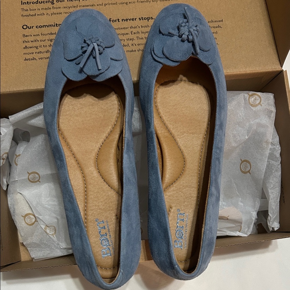 Born Petula Light Blue Floral Suede Flats size 9 NIB - Picture 2 of 6